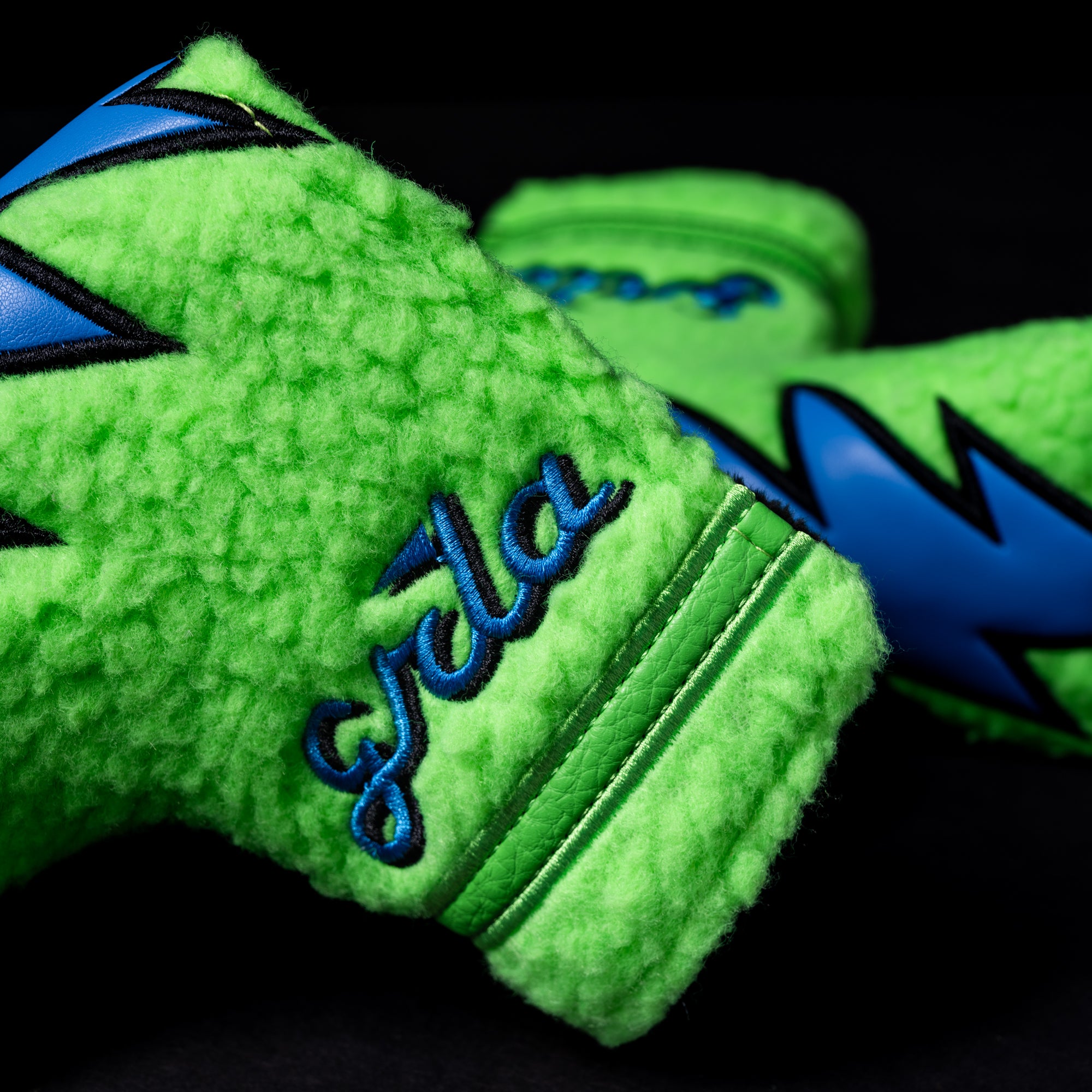 Green Fuzz Blade Putter Cover