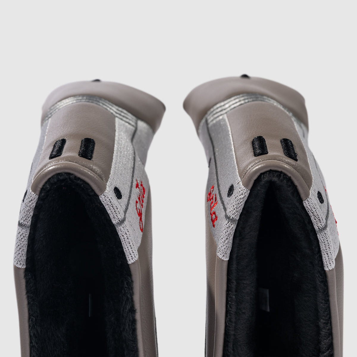 Grey Heater Blade Putter Cover