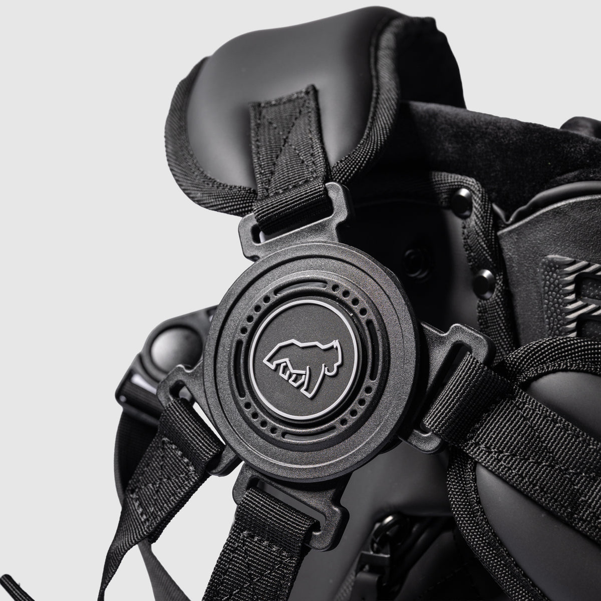 Carbon Stealth Golf Bag 4 Way Selectable Strap