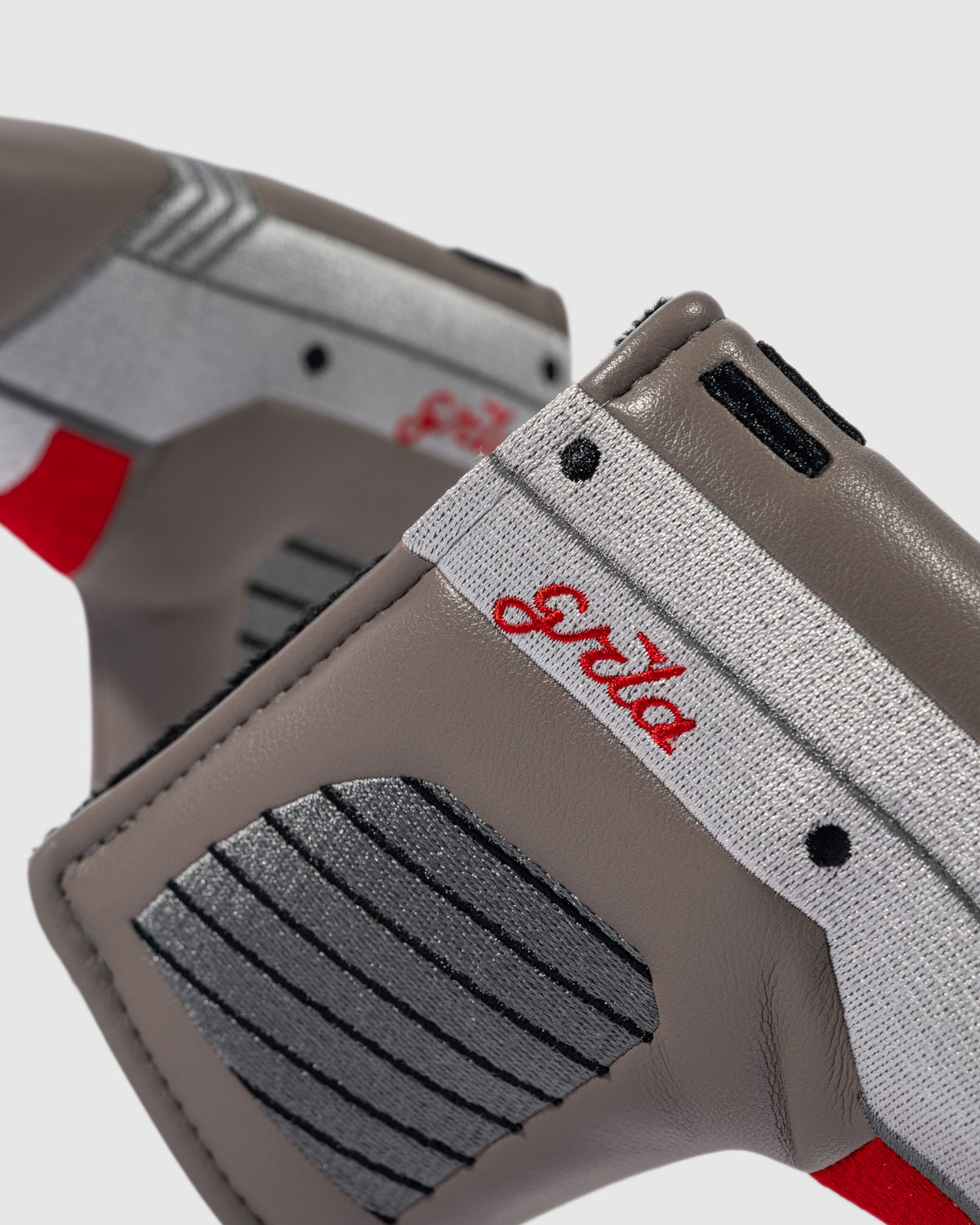 Grey Heater Blade Putter Cover